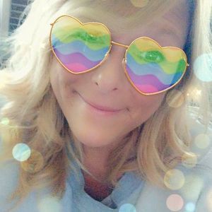 Meet your Posher, Denise